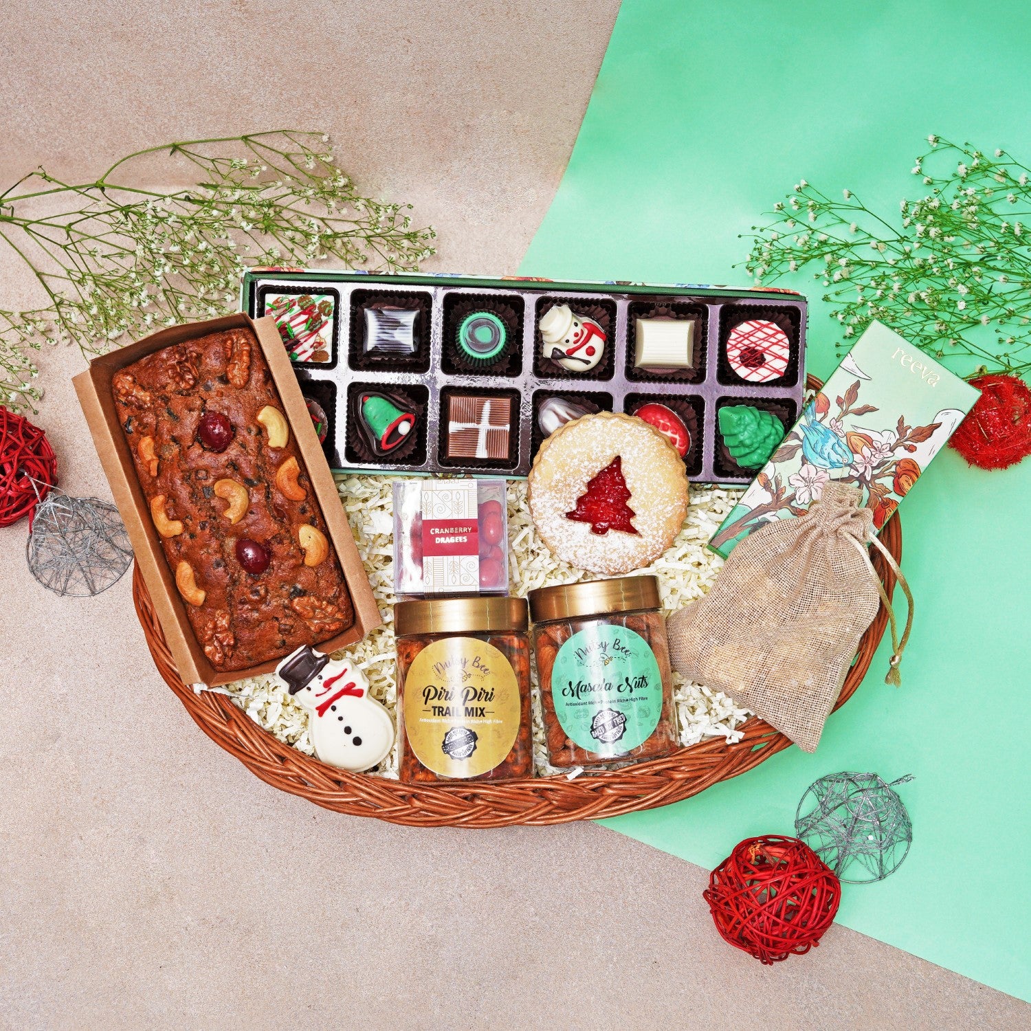 The Elegant Christmas basket