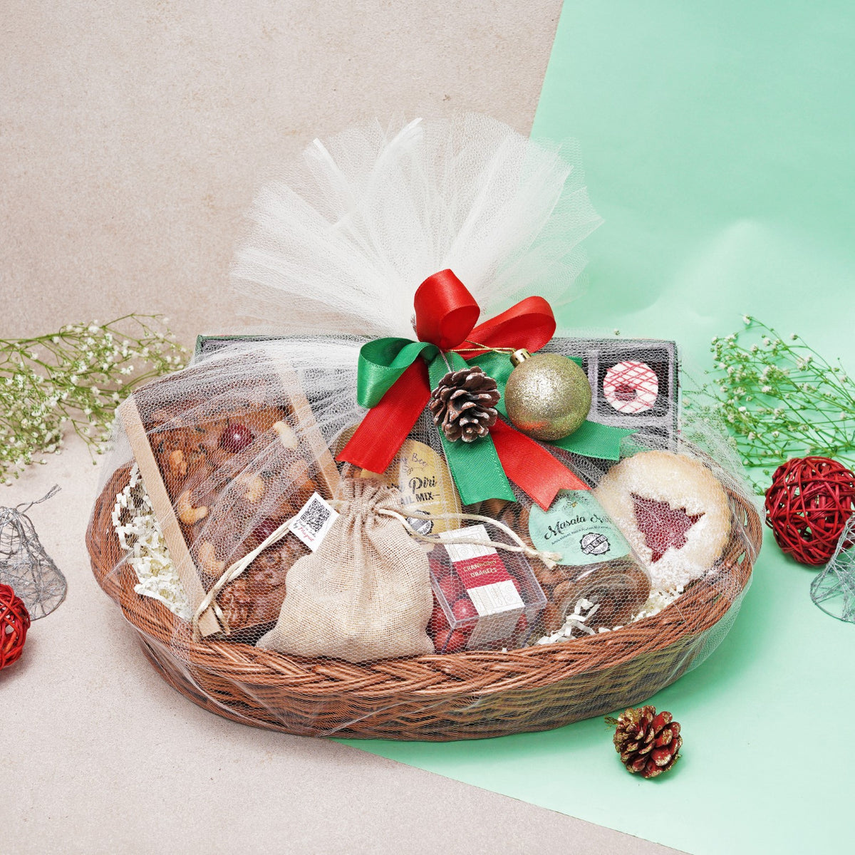The Elegant Christmas basket