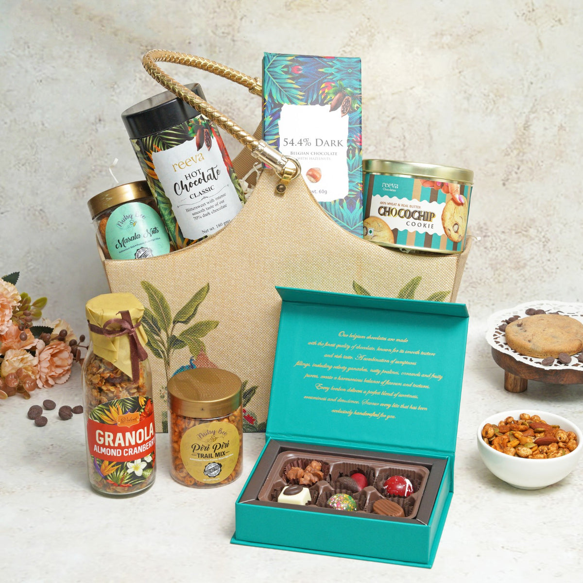 Luxe Carry Hamper