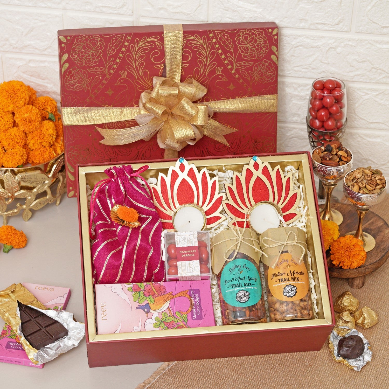 Deepavali Lotus hamper