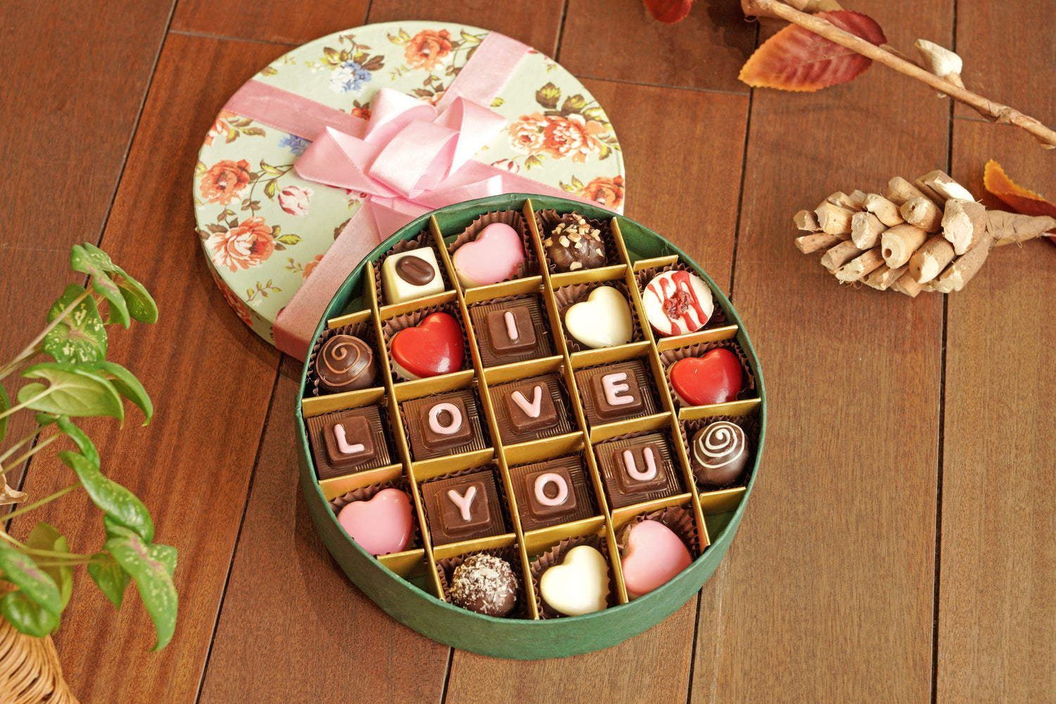 Love confection box