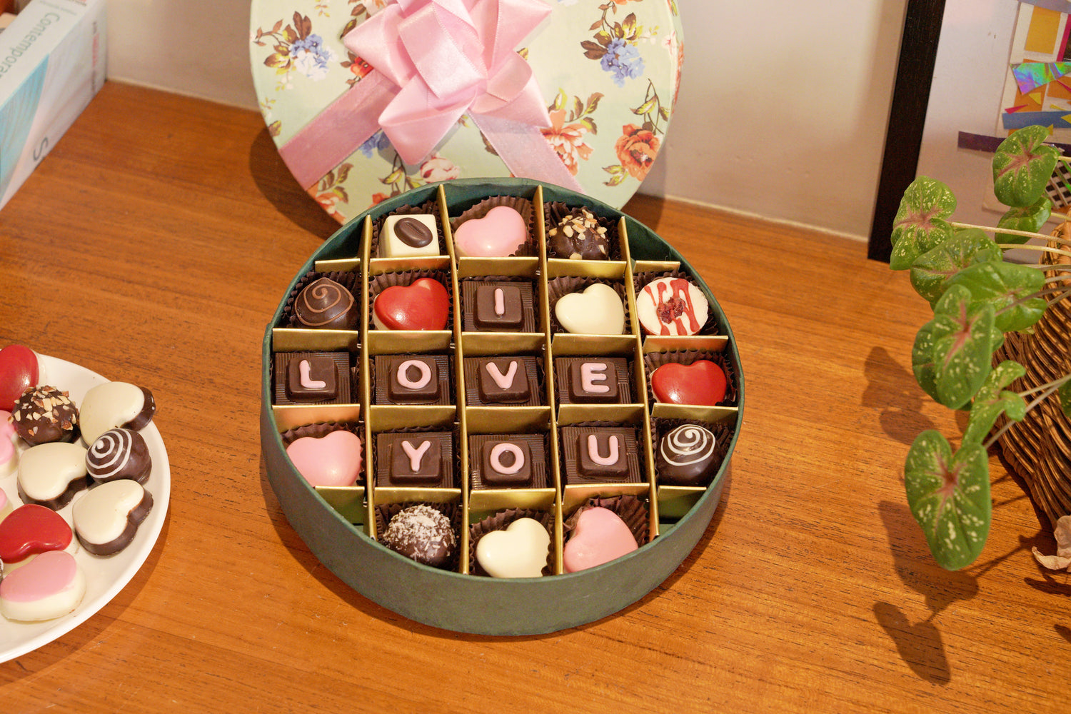 Love confection box